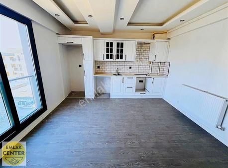 Emlak Center'dan Muradiye Mah Satılık 2+1 Sıfır Daire