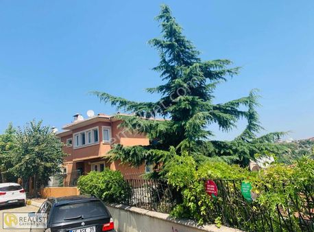 _çengelköy Ata-2 Sitesinde___köşe Konumlu_ 300 M2 Triplex Villa