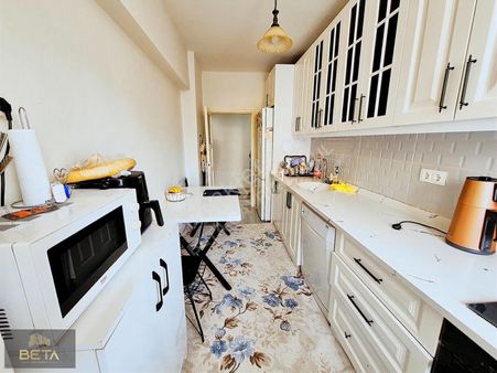 Mavi Bulvarda Geniş Oturumlu Kapalı Mutfalı 3+1 Cazip Daire..