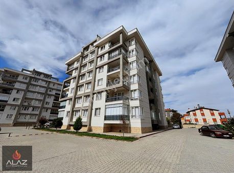 Alaz Gayrimenkul'den Kovanağzında Satılık Arakat 3+1