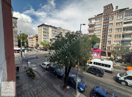 Cadde İnvest'ten Cadde Köşe Başında Harika Lokasyon Asansörlü3+1