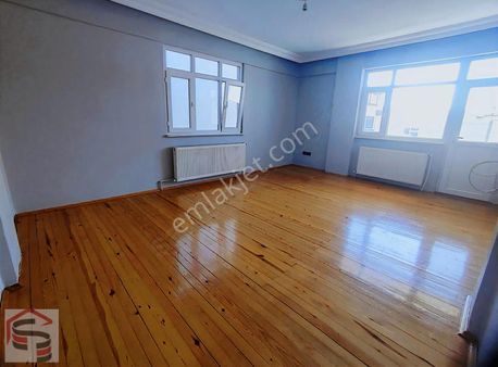 Sezer Emlak Halit Kacır'dan Kiralık 3+1 Daire