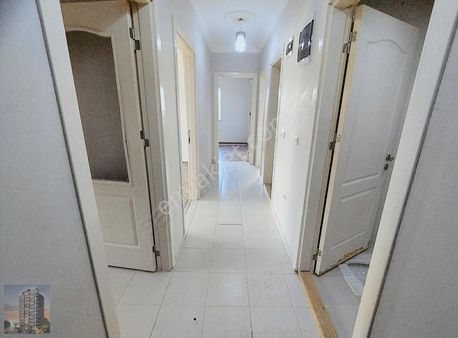 Beykent'te Tuğcan Emlaktan Ana Cadde Üzeri (2+1) Satılık Daire