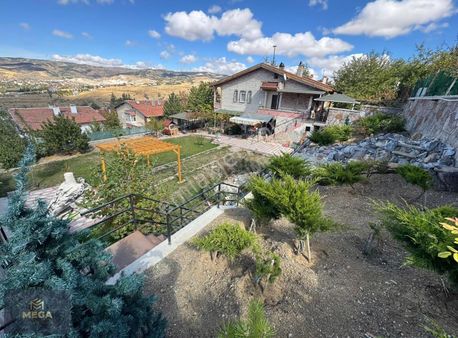 Elmadağ Hasanoğlanda Şehir Manzaralı 6+2 Satılık Lüks Villa