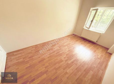 Mega'dan Kuşcağız Mh Üzerinde Cd Üstü Yapılı 2+1 Kulanışlı Daire