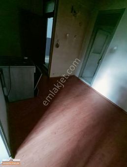 Şahincili Mahallesinde Satılık 85 M2 2+1 Giriş Kat