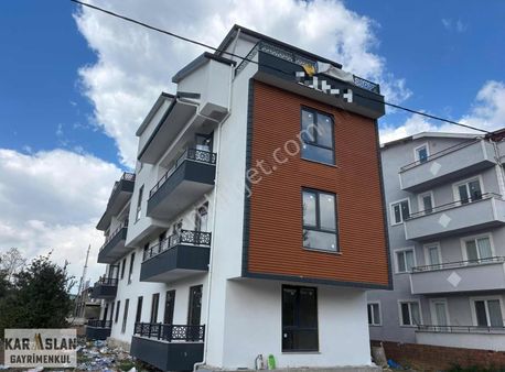 Başiskele Paşadağda Satılık 3+1 Arakat Daire