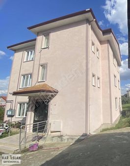 Yeşilyurtta Bahçe İçinde 3+1 Kiralık Daire