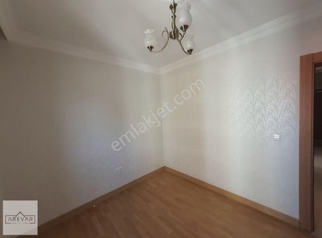Şehit Gazi Konutlarında Avizeli 2+1 Bakımlı Daire