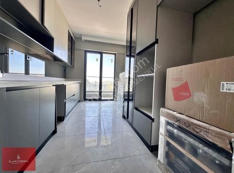 İlkadımdan Ovacık Merkezde Marka Projede Bulvar Cephe 3+1