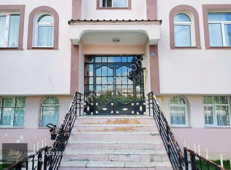 Lüx Erzurum'dan Yıldızkent'te Park Karşısı 3+1 Orta Daire