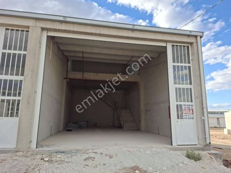 75.yıl Yeni Sanayi Sitesinde Yatırımlık Köşe Dükkan