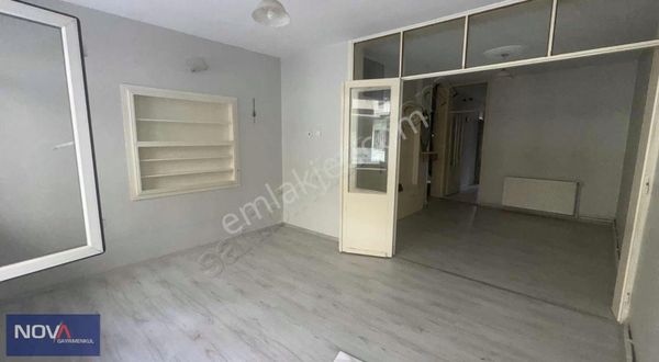 Nova'dan Avukatlar Sokak Mevkiinde Satılık