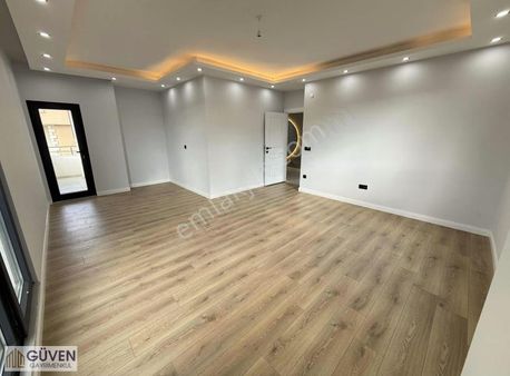 Bağlarbaşı Mh İstasyon Cd Dibi Dnz Mnz 4+1 180m2 Çatı Dublex