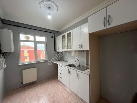 Ümraniye Altınşehir Metro Yürüme Mesafesi Temiz Daire 2+1 100 Metre Kiralık Daire Ev