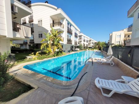 Güzeloba'da Venüs Park Evlerinde 3+1 Dublex