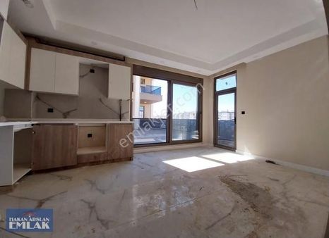 Kepez Devlet Hastanesi Yanında Nefeshanede Satılık 1+1 Daire