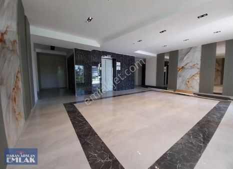 Çankaya'da Kaçmaz Nefes Bahçeden Satılık Lüks 3+1 Daire