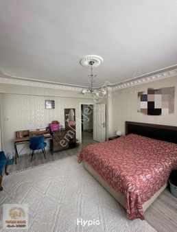 Toprak Emlak'tan Şehitlik Mahallesinde Geniş 3+1 Daire