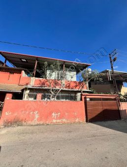 Polis Okulu Civarı Yenidoğan Mahallesinde Satılık Müstakil Ev