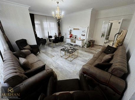 Yeditepe Mahallesinde Geniş Yerden Isıtmalı 3+1 Fırsat Daire