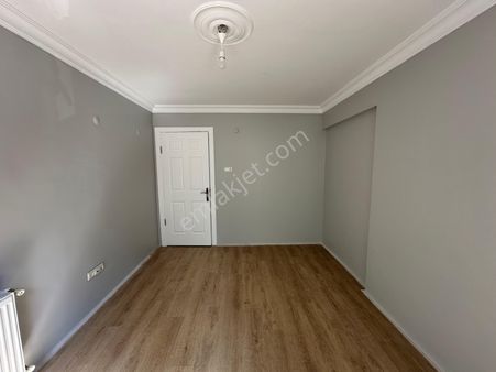 Dialog Skaladan Halitpaşada Zeytin Evlerinde 2+1 Satılık Daire