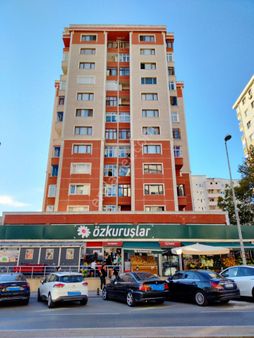 Ataşehir İçerenköyde 3+1 Güvenlikli Üniversitelere Yakın Daire
