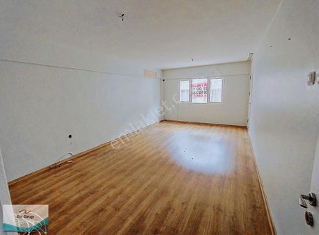 Karşıyaka Alaybey'de Sahile Yakın Bakımlı 3+1 Daire E-41