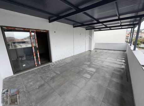 Ata Yapıdan Merkezde Sıfır Kullanışlı 5+1 Dubleks