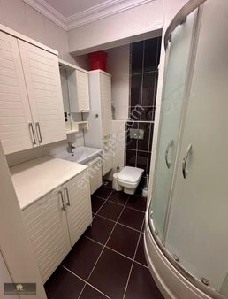 Bayrampaşa Gül Urfa Üstünde 2+1 80m2 Satılık Ara Kat Daire