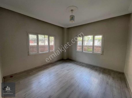 Yeşilevlerde 2+1 Kapalı Mutfak Satılık Müstakil Ev