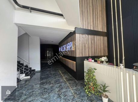 Kozanyolu Bulvar Üzeri 3+1 Açık Mutfak Satılık Daire