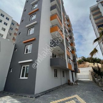 Sarıçam Gültepede Satlık 1+1 Anayola Yakın Cadde Üzeri