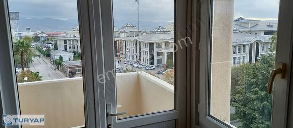 Kocaeli İzmit Merkez'de 3+1 Kiralık Daire