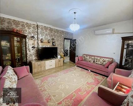 Akkuş Emlak'tan Satılık " Temiz Bakımlı" 3+1 Daire