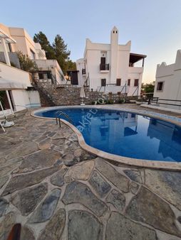 Bodrum Kumbahçe Kiralık Deniz Manzaralı Havuzlu Sited 2+2 Daire