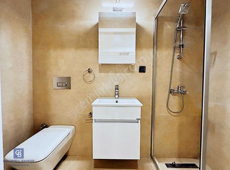 Urla Kekliktepe Site İçerisinde Müstakil Havuzlu Satılık Villa