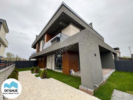 Sakarya Karasu’da Satılık 3+1 Villa Sıfır Ve Modern