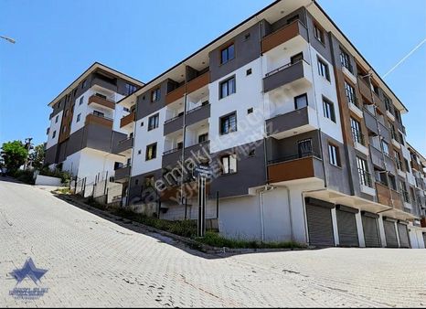 3+1 135 M2 Site İçi Ebeveyn Banyolu Depozitosuz Kiralık Daire