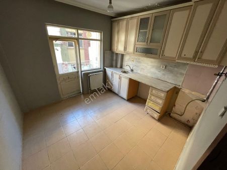 Akşemsettin Mh Merkezi Konum Ara Kat 3+1 Fırsat Dairesi