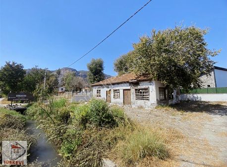 Satılık Köy Evi Yeşilyurtta