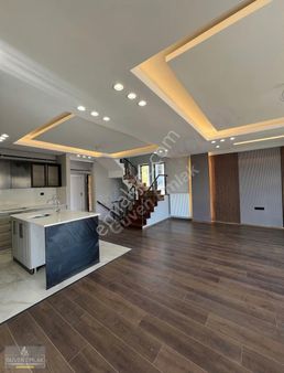 Güven Emlak'tan Tecde Kanal Üstü Site İçi Villa