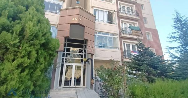 Toki Turkuaz Merkezi Bölge Güzel Eşyalı Kiralık 3+1