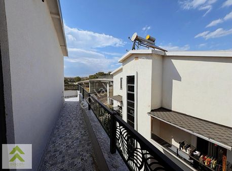 Kartepe Ataevler Mh'de Satılık 2+1 Çatı Dubleks Daire