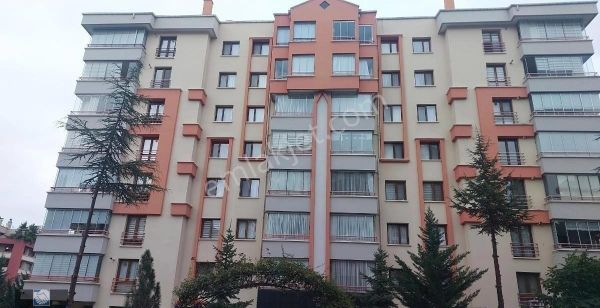 Çukurambar'da Şehir Manzaralı Satılık Kiracısız 4+1,200m2 Daire