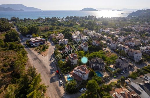 Çalış Plajına 300m ,müstakil 475m2 Bahçe |3+1 Triplex Villa