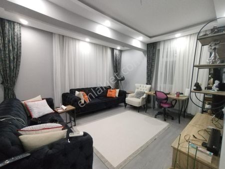 Sarılar Mahallesi Ana Caddeye Yakın Köşebaşı 2+1 Satılık Daire