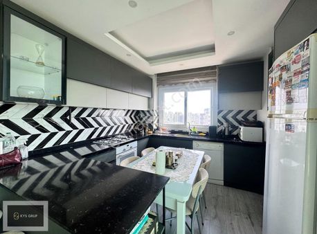 Üniversite Ve 34.cadde Civarı Havuzlu Tek Blok Site Satılık 2+1