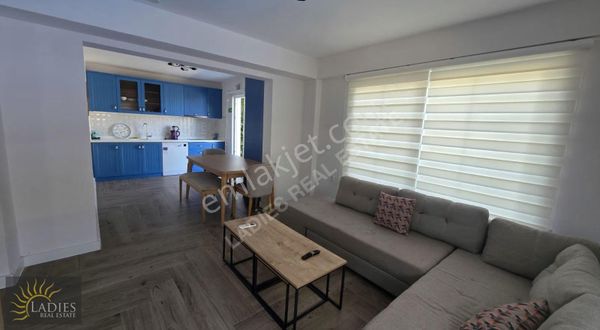 Ladies'den Elektrik-aidat-su Dahil Eşyalı Havuzlu Villa