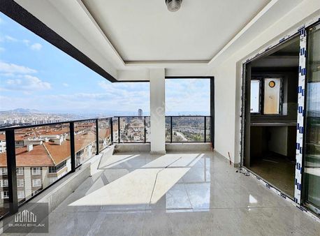 Burak'tan Geniş Balkonlu, E.banyolu 115m2 8.kat Sıfır 2+1, Güney